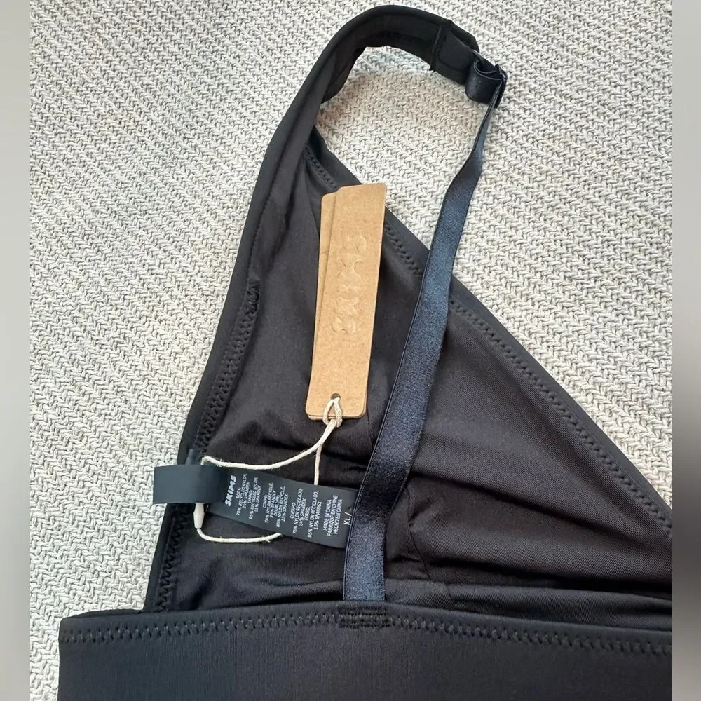 SKIMS Plunge Swim Bikini Top Size XL NWT Onyx Black Adjustable Straps
